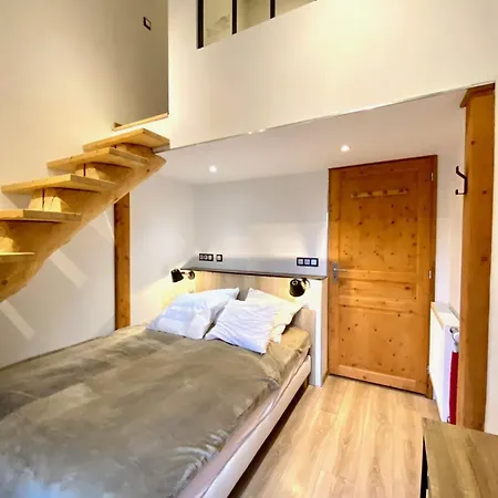 220m With Terrace For 14 People * Saint-Jean-de-Maurienne