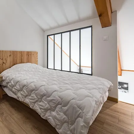 220m With Terrace For 14 People Apartment Saint-Jean-de-Maurienne