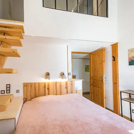 Apartment 220m With Terrace For 14 People Saint-Jean-de-Maurienne